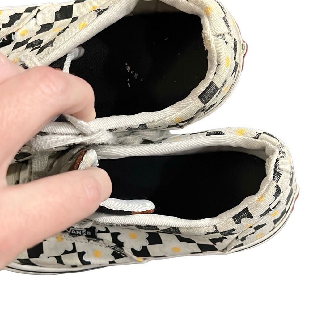 Girls Daisy Print Vans - Picture 7 of 9